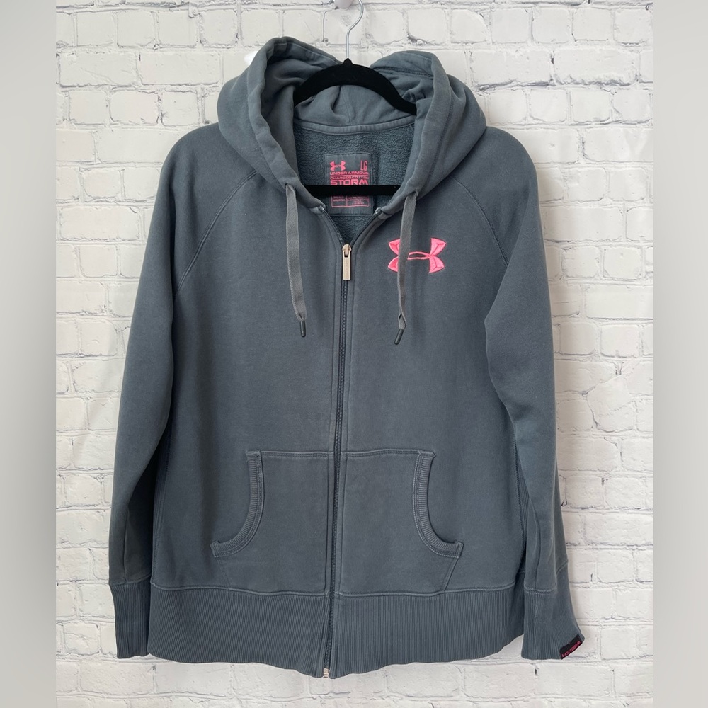 Under Armour size large gray